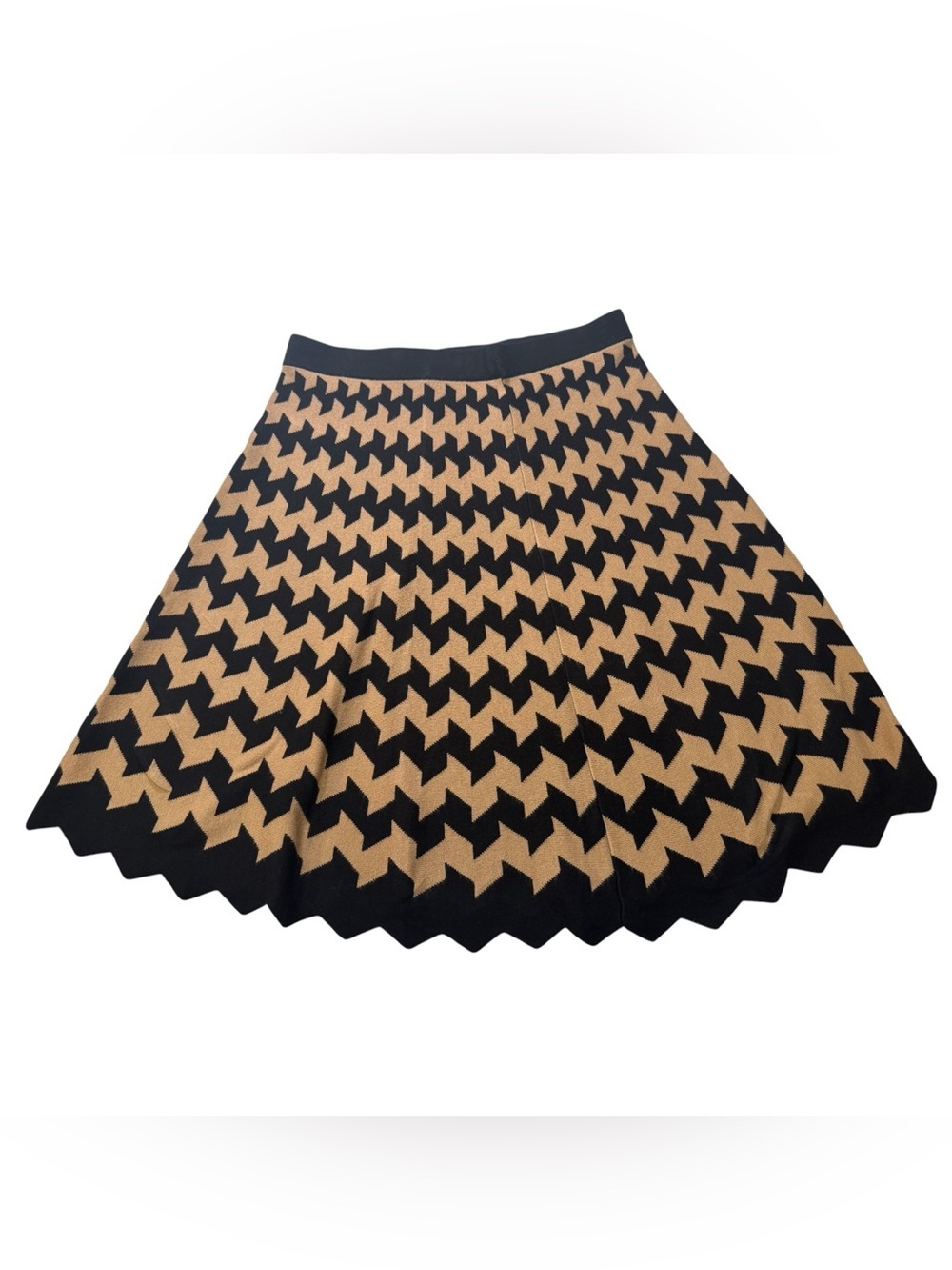 Etcetera Black and Tan Houndstooth Scalloped A-Line Skirt